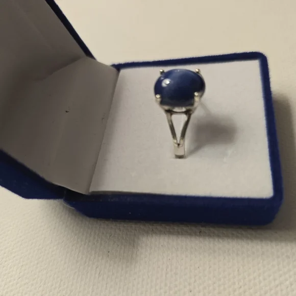 COSTUME JEWLERY Glamorous Lab Made Blue Star Sapphire On Silver Band Size 8.25 - Picture 9 of 13